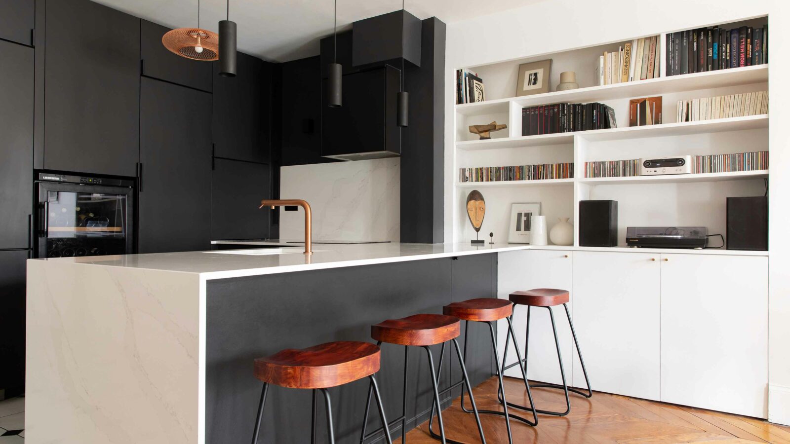 Appartement à Paris 9 — vue 02